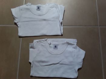 Lot 2 maillots de corps ML blancs fille 6 ans PETIT BATEAU TBE