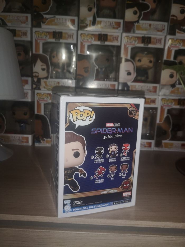 Funko pop Marvel Spider-man No Way Home 1073 Spider-man special edition - photo numéro 3