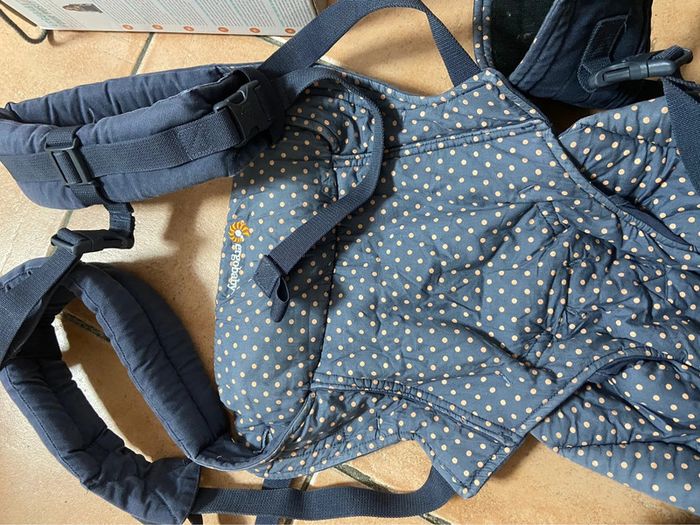 Porte bebe ergobaby 360 coton - photo numéro 3
