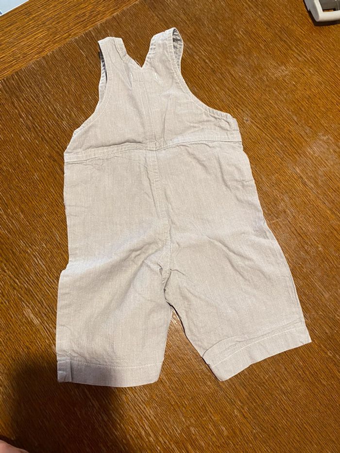 Salopette grise et blanche - photo numéro 3