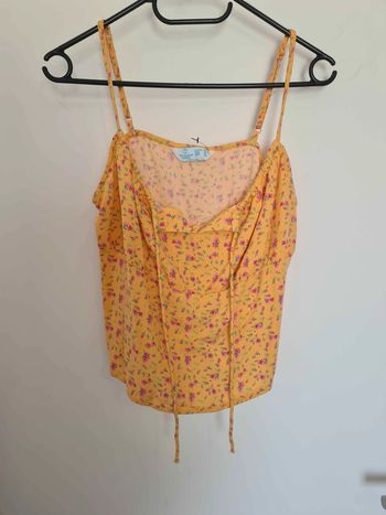 Débardeur court fleurie taille 40 42 44