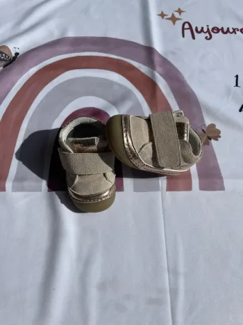 Chaussures bébé - 19