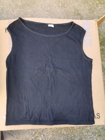 Tee shirt sans manches