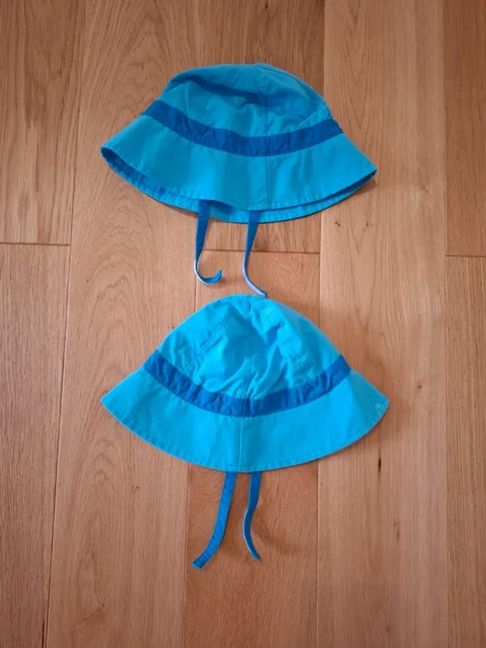 Lot 2 chapeaux Bob 18/24 mois - Très bon état - photo numéro 3