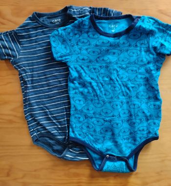 Lot 2 bodies garçon 18 mois Care