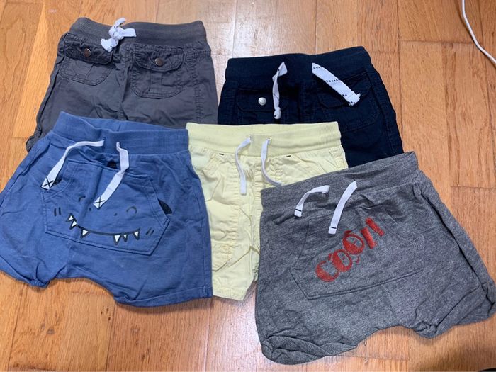 Lot 5 shorts 18 mois