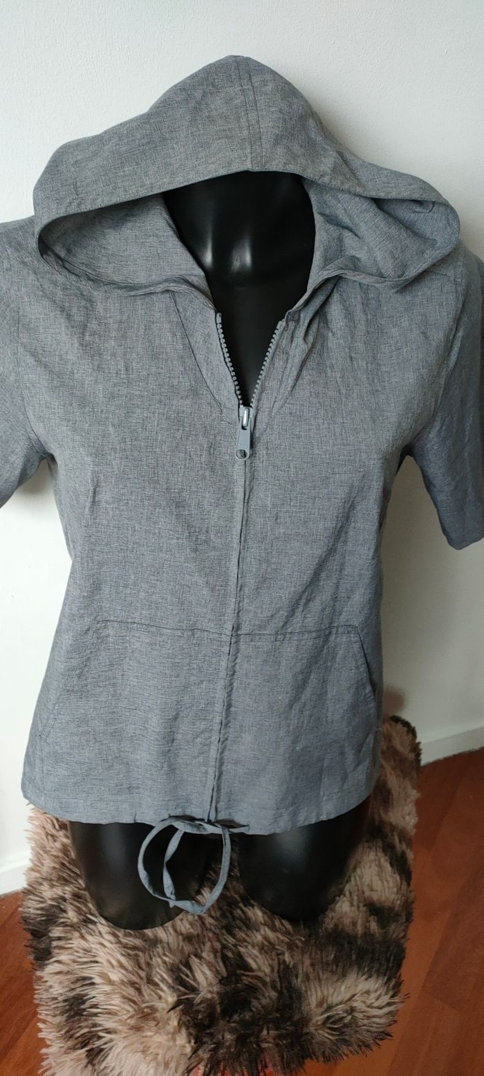 Haut à capuche - photo numéro 3