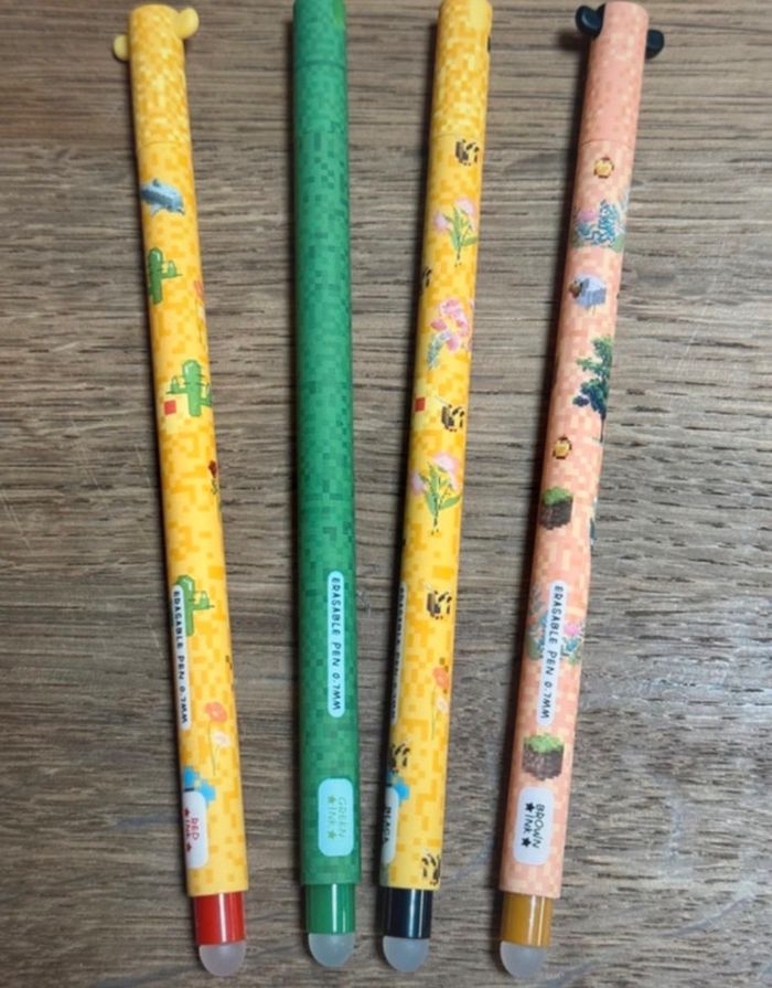 🖊️ Lot de 4 stylos effaçables  Minecraft