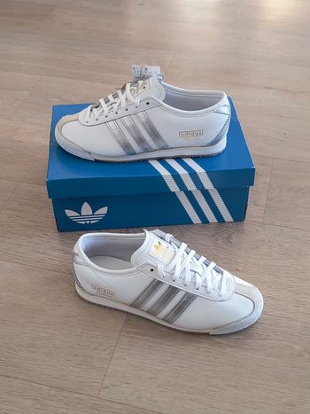 Chaussures baskets adidas taille 37 1/3 neuves