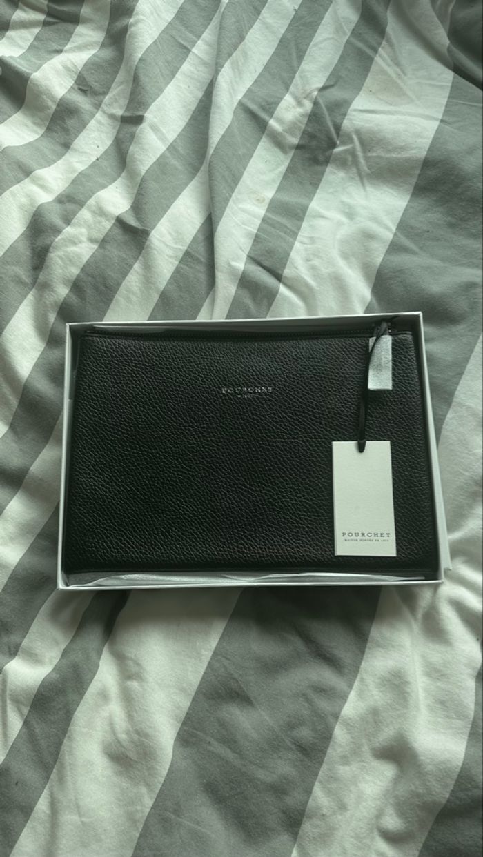 Pochette noire en cuir