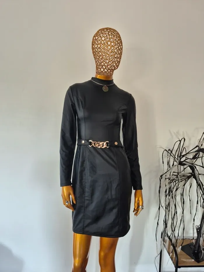 Robe Simili-Cuir Noire Femme Manches Longues Taille M/L