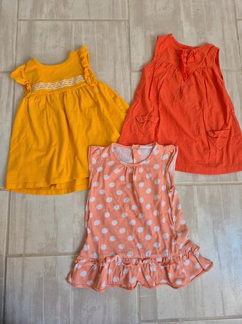 Lot robe bébé fille