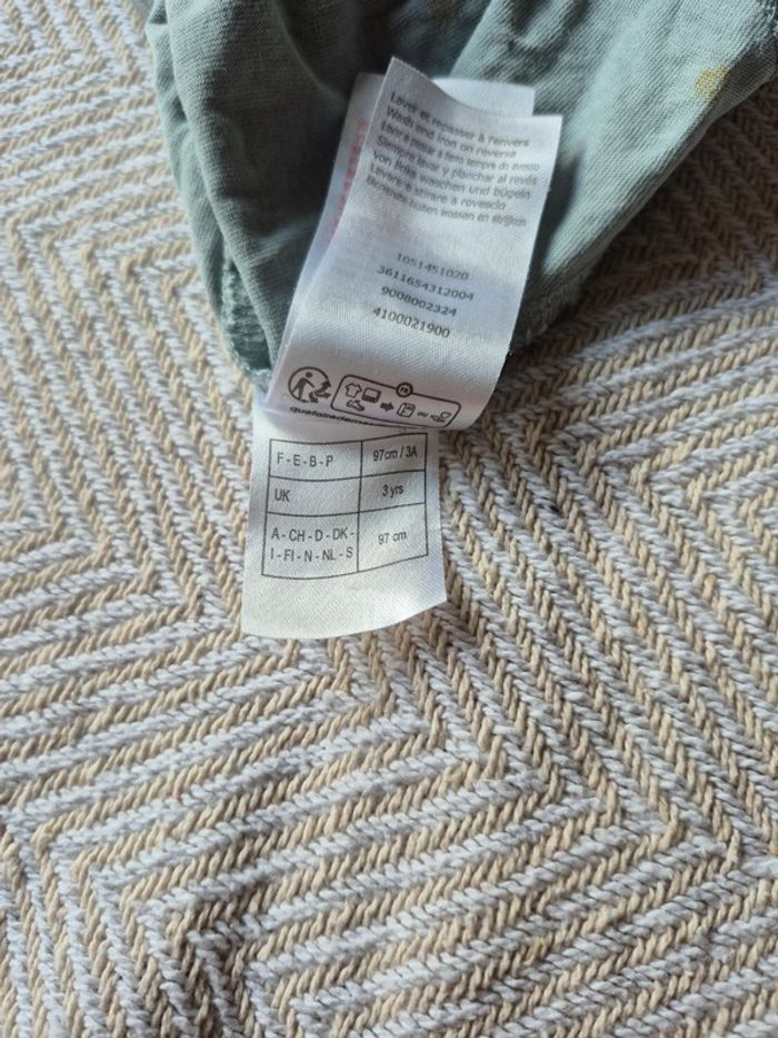 T-shirt sans manche - photo numéro 4