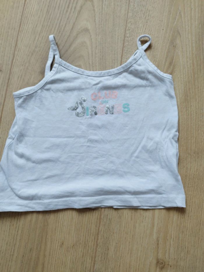Lot de trois teeshirt manches courtes été fille 4 ans - photo numéro 3