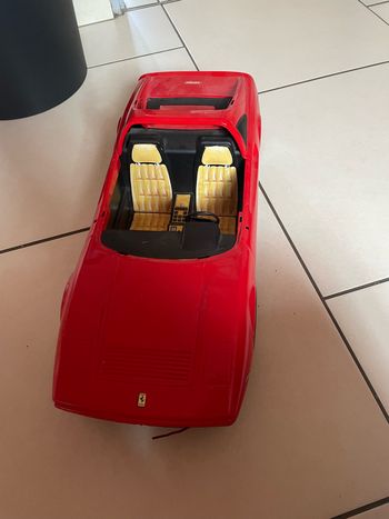 Voiture ferrari barbie vintage mattel 1986