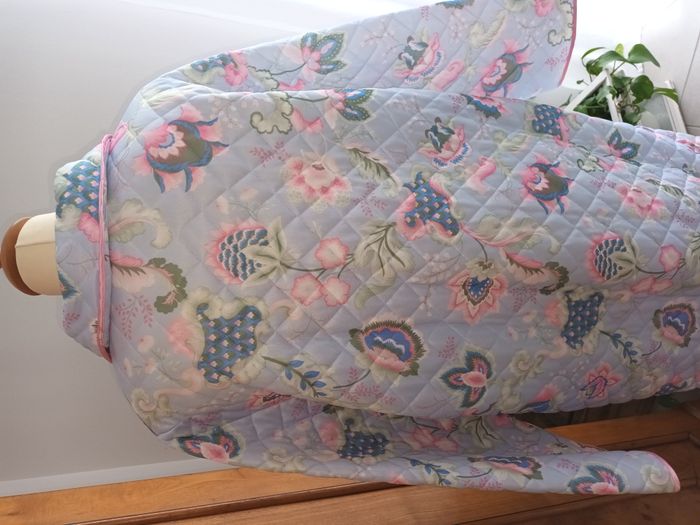 Ancienne robe de chambre matelassée - photo numéro 2