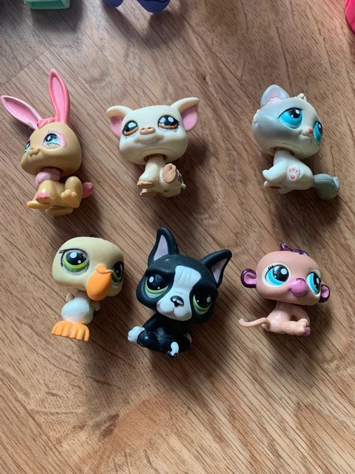 Lot petshops et figurine - photo numéro 2