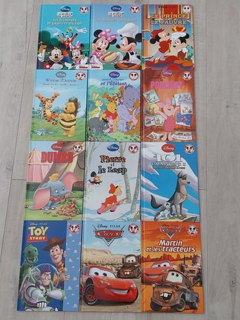 Lot de 12 livres Disney
