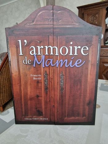 titre '' l armoire de Mamie ''
