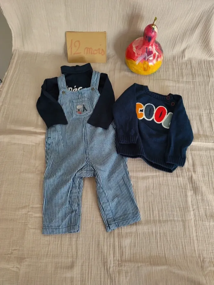 Tenue 12mois / 74cm