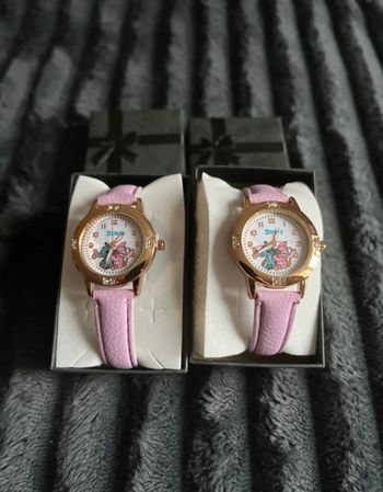 2 montres stitch