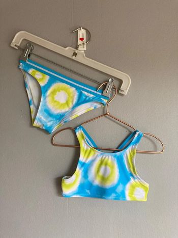 Maillot de bain bikini été fille 5 ans TEX – tie-dye coloré
