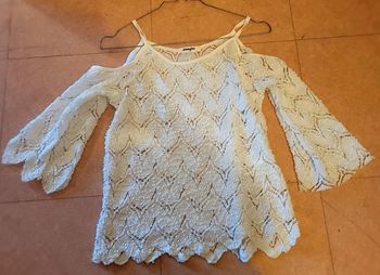 Haut a épaules dénudée femme