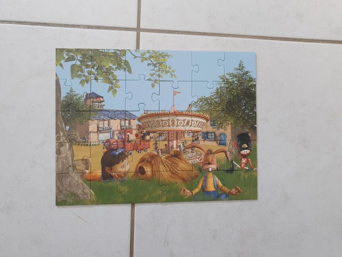 Puzzle 30 pièces Le manège Enchanté - photo numéro 3