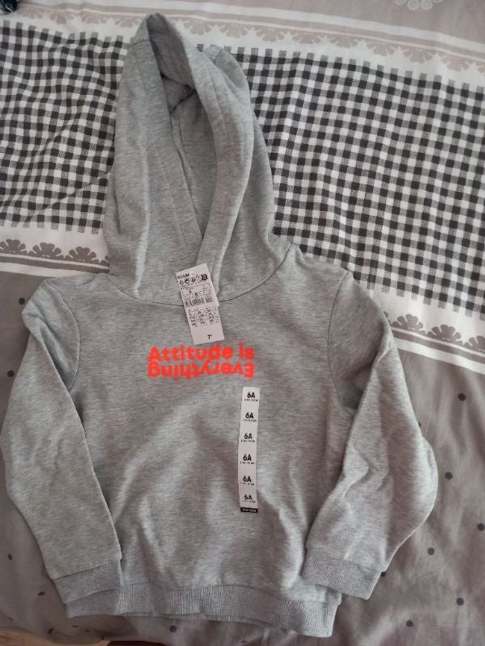Pull à capuche