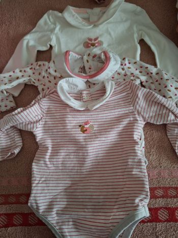 Lots de 8 bodies bébé fille 3 mois 10 euros neuf