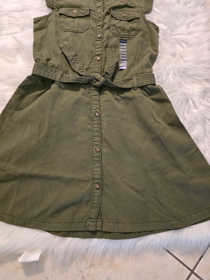 NEUVE (non portée)🏷🤩😍 ⚘️⚘️🩷🩷 Superbe  Robe 10 ans fille⚘️⚘️🩷🩷 - photo numéro 3