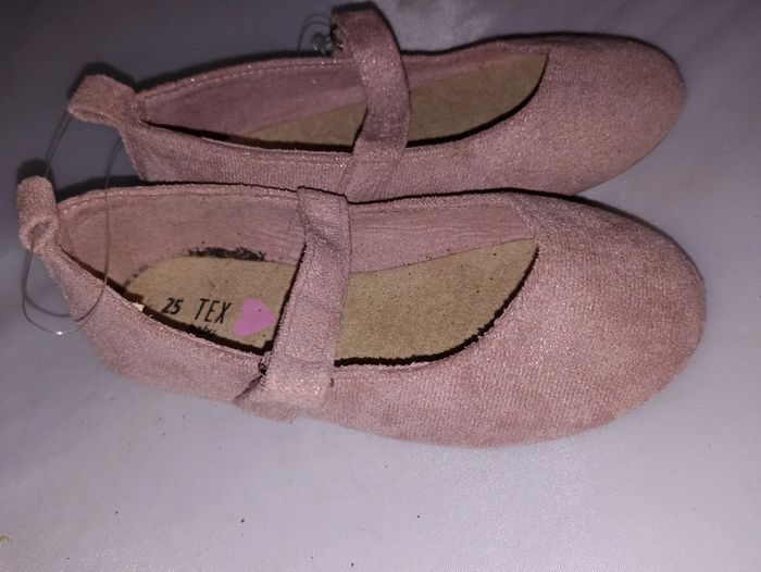 Ballerines taille 25 - photo numéro 2