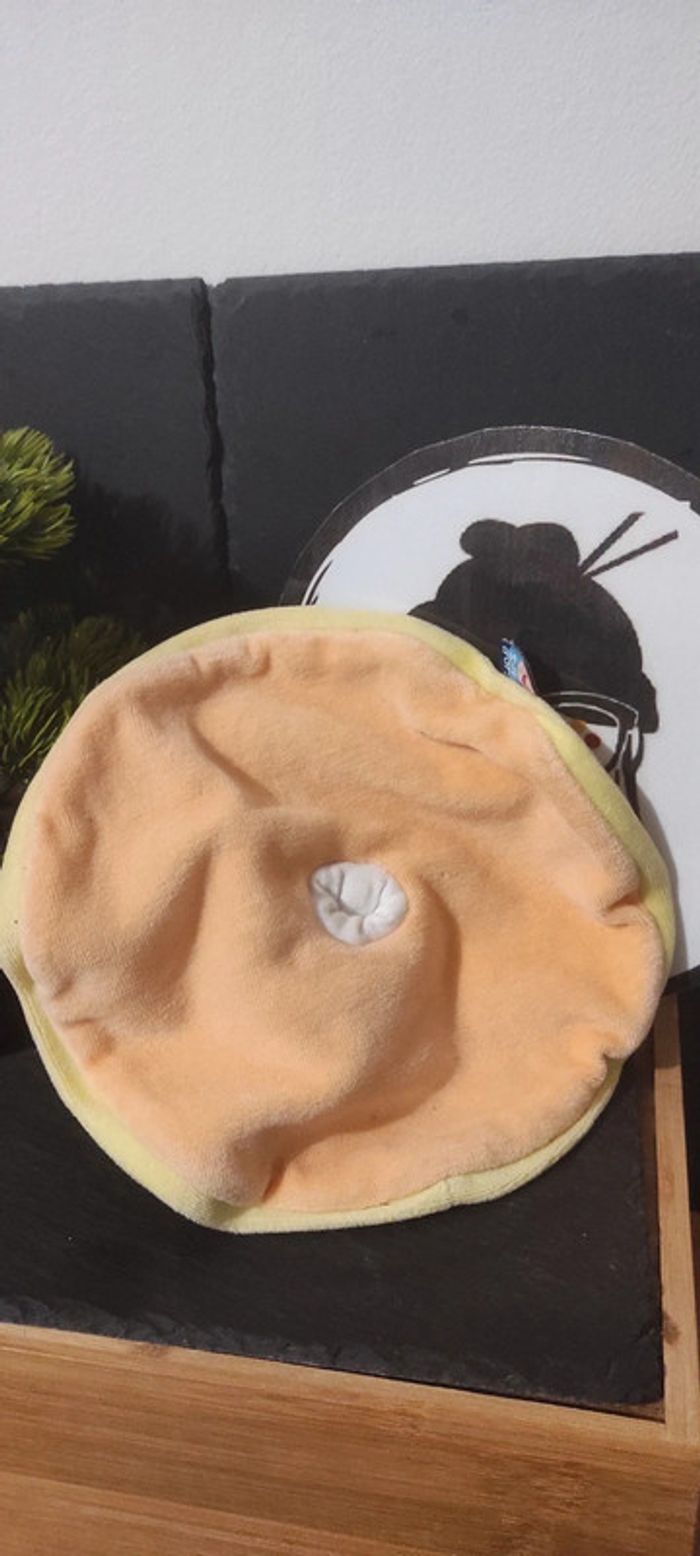 Doudou plat rond Lion beige vert rouge Sucre d'Orge marron - photo numéro 2