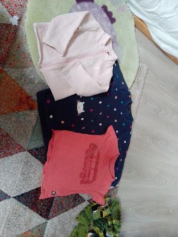 Lot de vêtements fille 2 ans