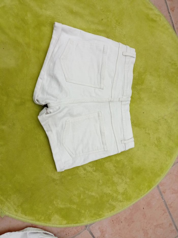 Short en jean blanc taille 38 - photo numéro 4