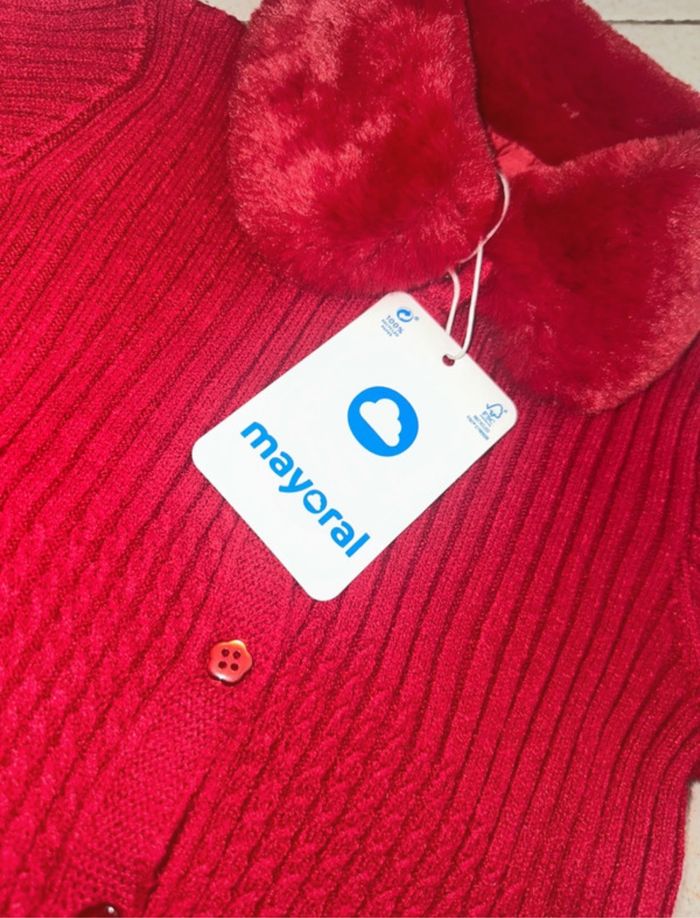 Lot gilets 2 ans Mayoral - photo numéro 3