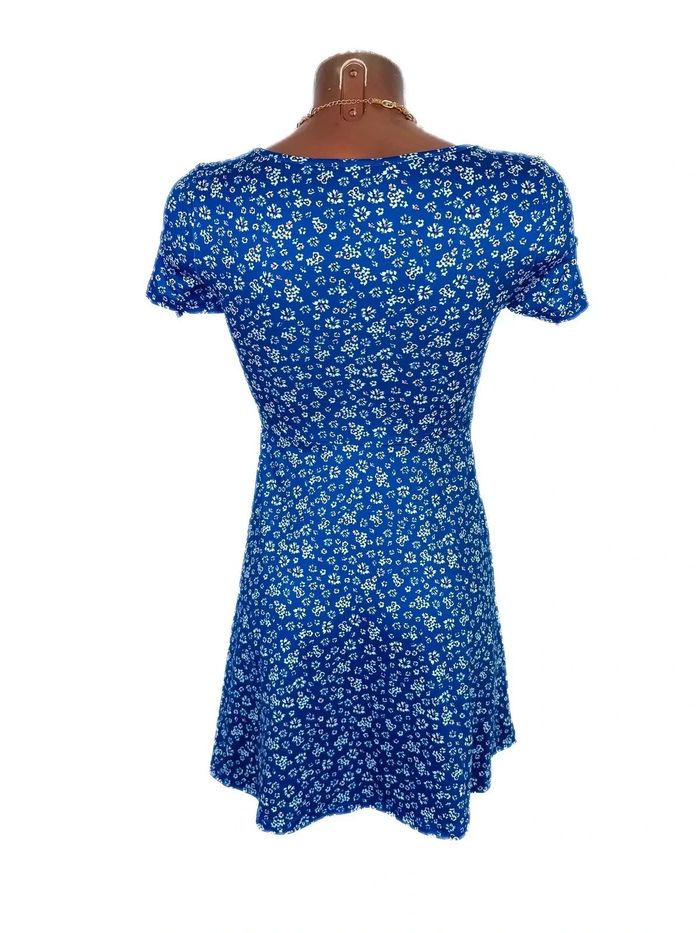 Magnifique robe bleu à fleur - photo numéro 2