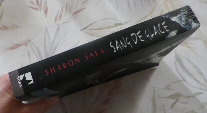 Sang de glace de Sharon Sala Ed. Mira Harlequin - photo numéro 3