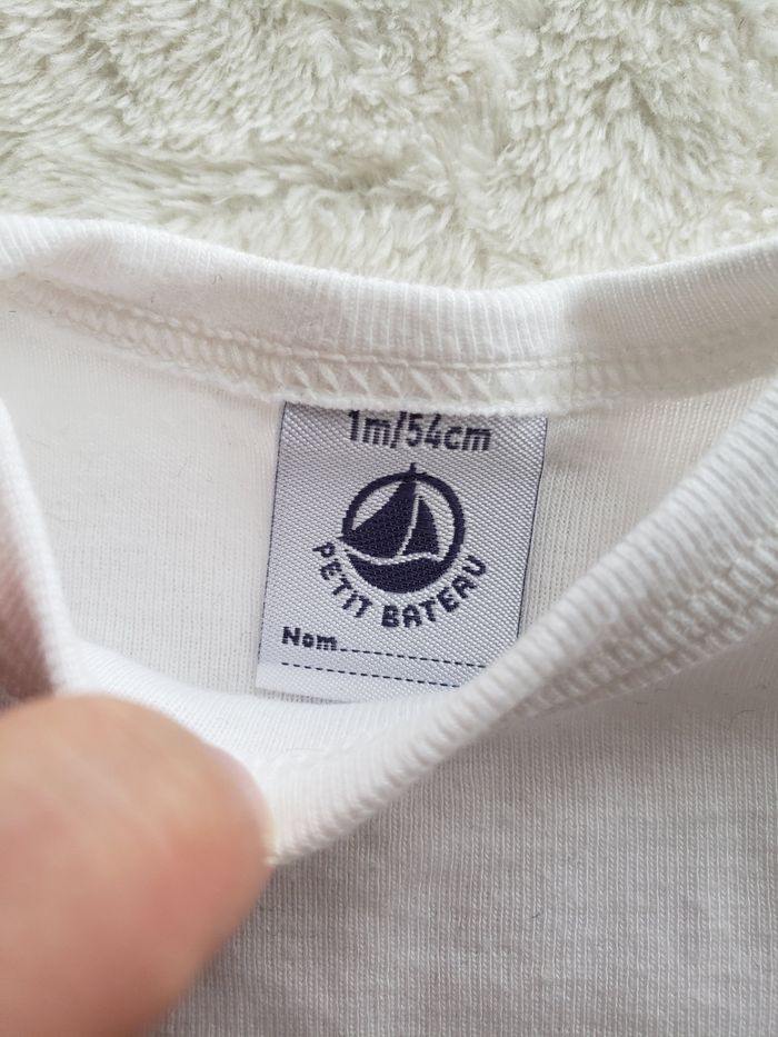 Lot de 3 bodies taille 1mois - photo numéro 5