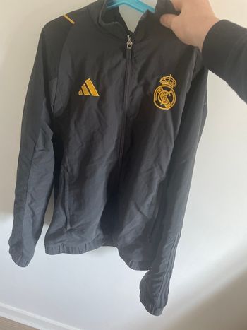 Veste du réal Madrid en noir et jaune,orange