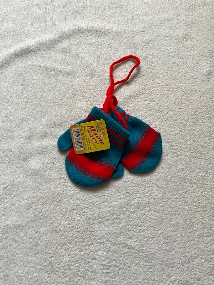 Moufles / gants bébé Taille 6-12 mois Neuf