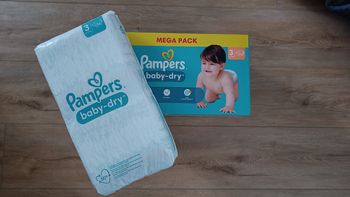 Couche Pampers baby dry taille 3
