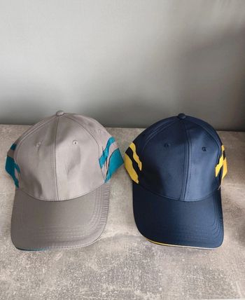 Lot 2 casquettes homme