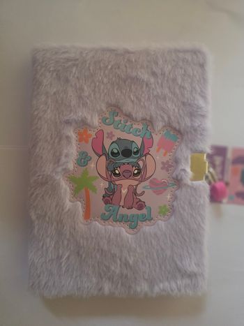 Journal intime Stitch avec Cadenas 