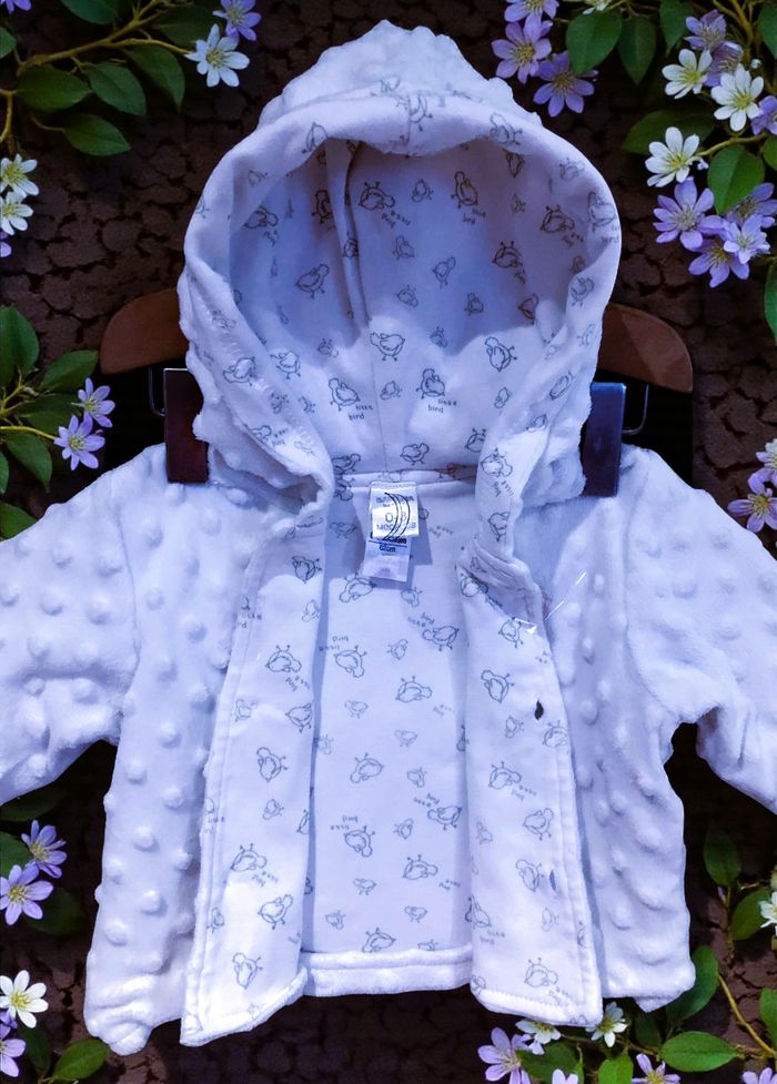 BANANA - VESTE CAPUCHE BÉBÉ FILLE MOTIF BOULES RELIEFS & INTÉRIEUR OISEAUX 0/3M - photo numéro 7