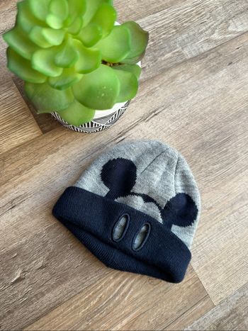 - Bonnet Disney - Taille 41 (3/6 mois)  - Très bon état
