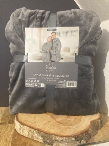Plaid sweat à capuche gris tout doux taille L/XL neuf jamais utilisé