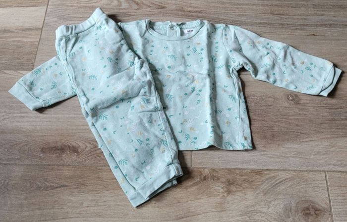 Pyjama épais fleuri taille 36 mois