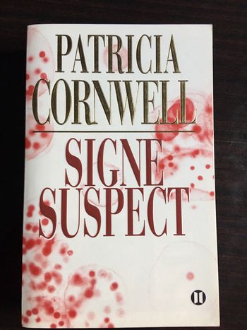 Signe suspect de Patricia Cornell