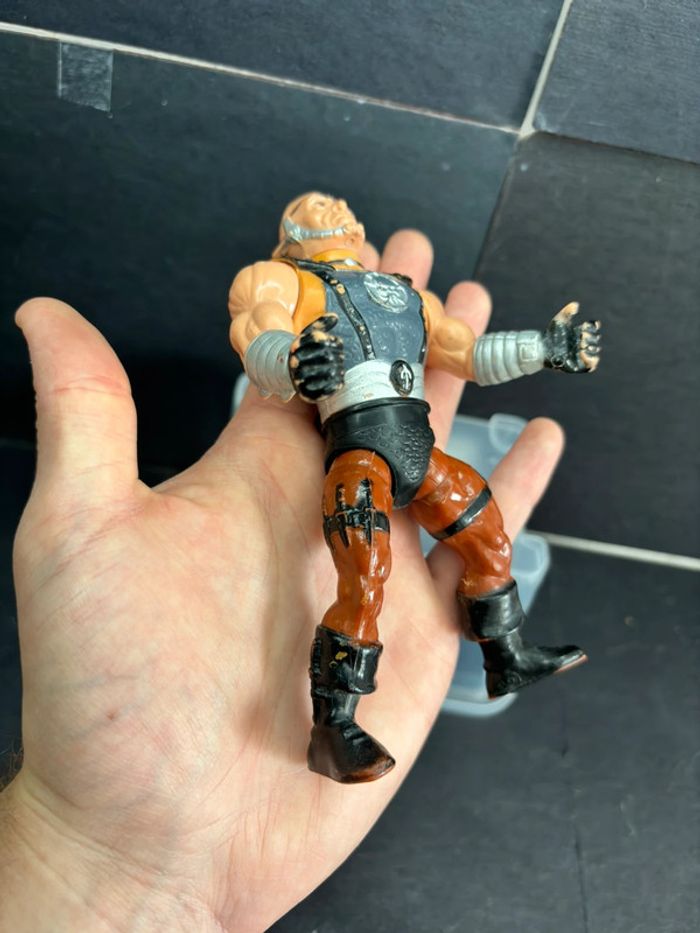 Figurine action figure vintage motu musclor he-man vintage Mattel 1986 blade - photo numéro 10